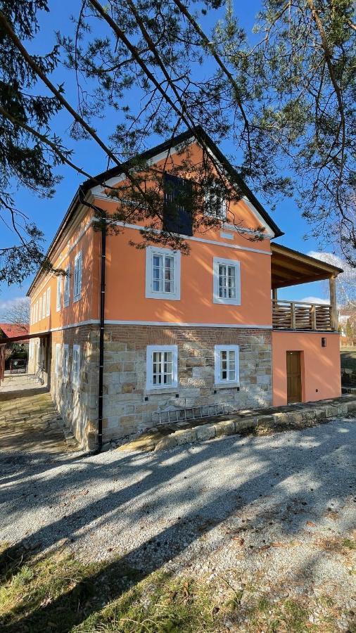 Penzion Pod Devitkou Hrensko Exterior photo